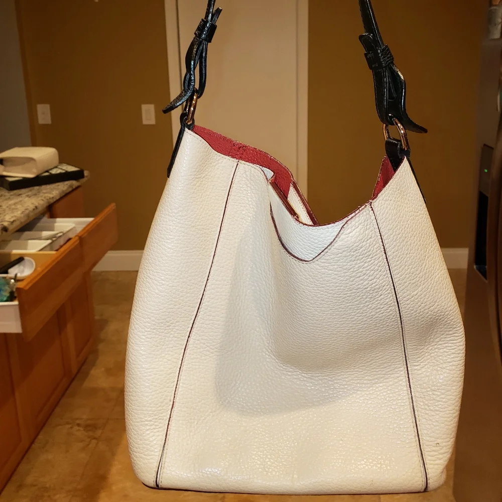 Furla White Leather Shoulder Bag with Red Interior